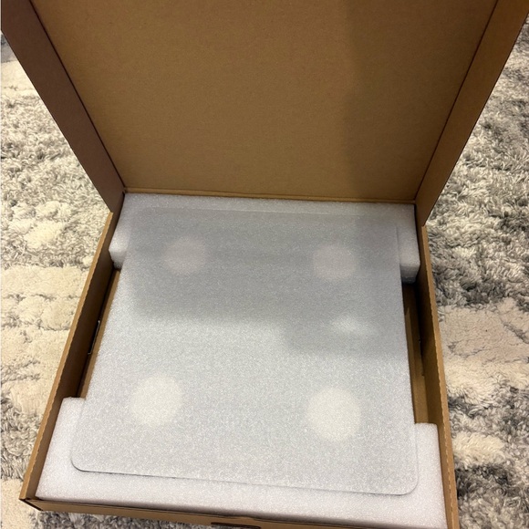 NIB Smart Body Scale - Picture 3 of 3